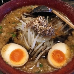 焙煎熟成みそラーメン＋煮玉子（サービス）