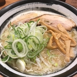 鶏白湯ラーメン