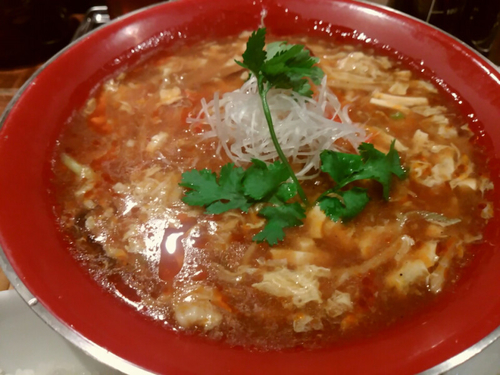 「酸辣湯麺980円+焼売+半ライス」@新潟 三宝亭東京ラボ 中目黒店の写真