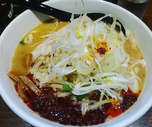 「濃厚辛味噌らーめん（830円）＋大盛り（100円）」@らーめん 蓮の写真