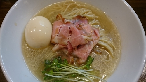 「真鯛と地鶏の白湯そば￥900」@麺.SUZUKiの写真