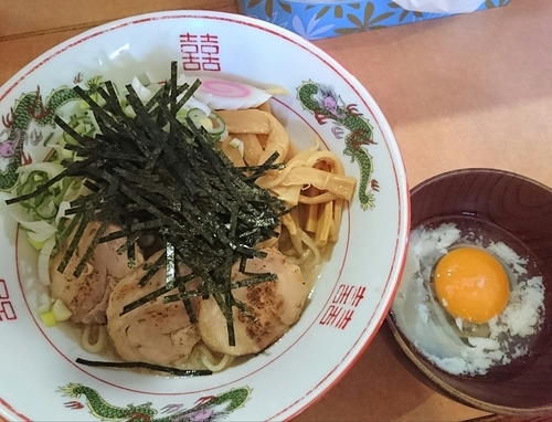 「油そば並盛(塩)+半ライス」@さくらミニの写真