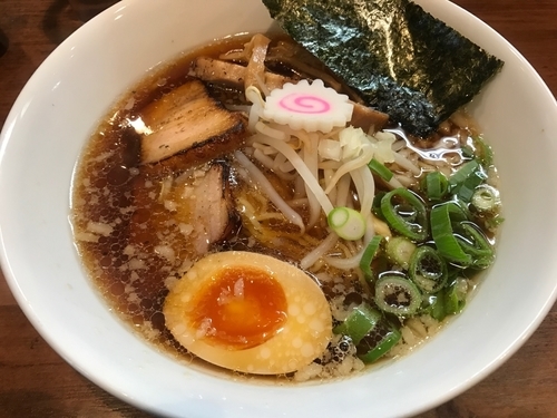 「【限定】濃口醤油のノスタルジック醤油らーめん」@麺処 びぎ屋の写真