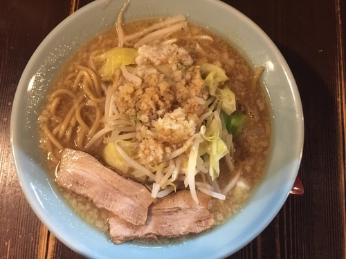 「こってり野菜ラーメン(750円)+ぎょうざ(300円)」@夜鳴き軒の写真