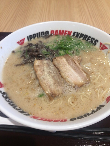 「博多とんこつ」@IPPUDO RAMEN EXPRESS さいたま新都心コクーン店の写真