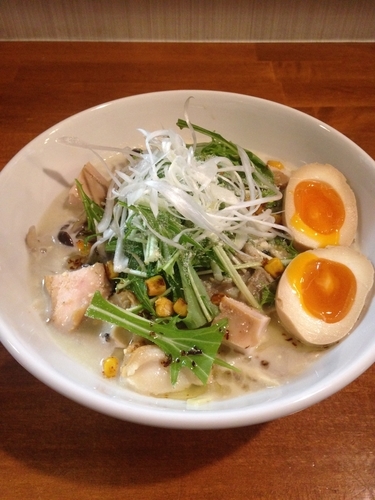 「シーフードミルクヌードル 追い飯付き   味玉(ラーパス)」@自家製麺ラーメンKの写真