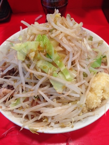 「小ラーメン（ヤサイ、ニンニク、カラメ）」@ラーメン二郎 府中店の写真