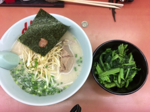 「朝ラーメン¥430 ほうれん草¥110＋替玉¥100」@ラーメン山岡家 上尾店の写真