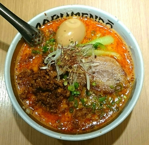 「まる担々【限定麺】 味玉」@○麺堂の写真