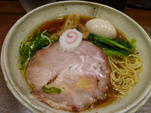 「味玉醤油らーめん」@らーめん 一郎の写真