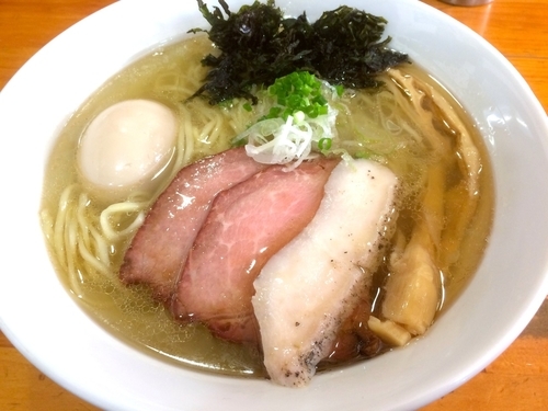 「【期間限定】芳醇塩そば（750円）＋味玉」@麺屋 むじゃきの写真