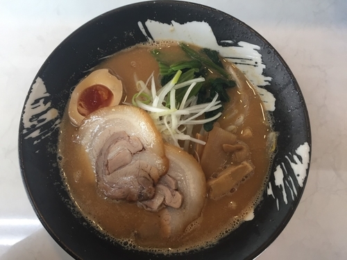「味噌ラーメン(500円)+大判餃子(250円)」@万葉亭の写真