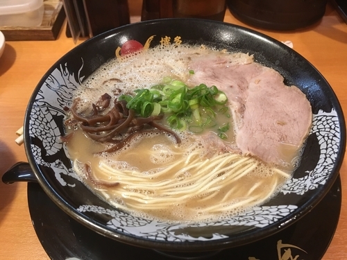 「ラーメン／￥750」@博多一幸舎 池袋東口店の写真