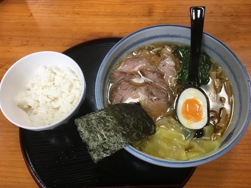 「叉焼ワンタン麺+半ライス／¥950+0」@奥州白河ラーメン ○政の写真