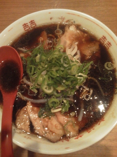 「中華そば（並）700円」@新福菜館 伊勢佐木町店の写真