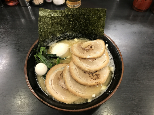 「ラーメン」@横浜家系ラーメン すずき家の写真