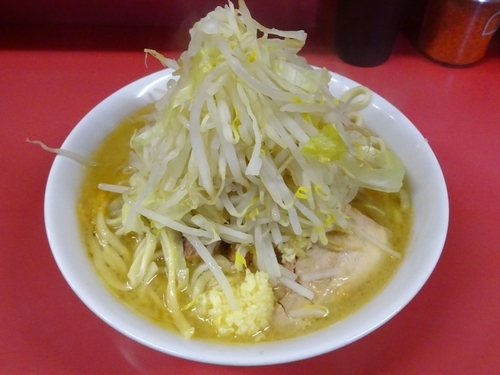「ラーメン（700円）ヤサイニンニク」@ラーメン二郎 ひばりヶ丘駅前店の写真