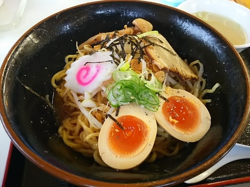 「油そば　（大盛り：サービス券）」@くるまやラーメン 松本渚店の写真