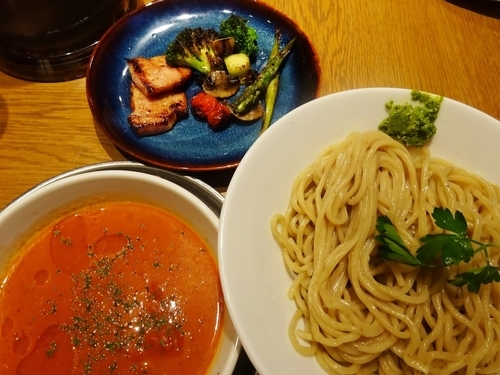「トマトつけ麺　小ライスが無料で980円」@中華そば 二階堂の写真