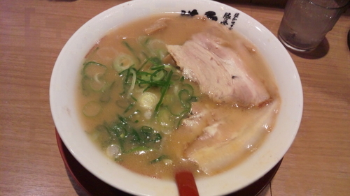 「ラーメン（並）」@ラーメン横綱 阪急三番街店の写真