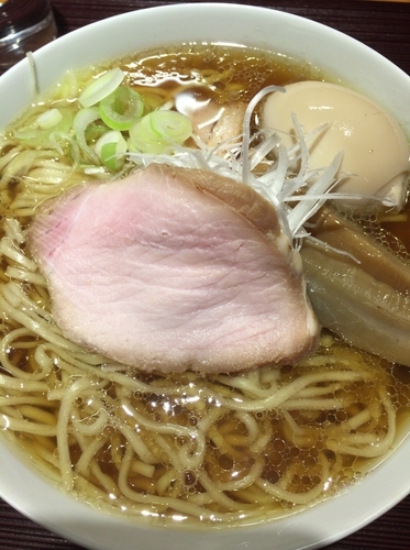 「醤油味玉そば」@麺 みつヰの写真