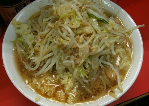 「ラーメン　ヤサイニンニクアブラ　600円」@ラーメン二郎 三田本店の写真