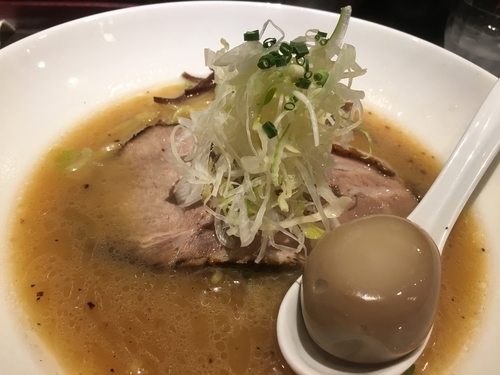 「しょうゆたま」@麺 藏藏の写真