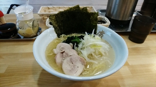 「塩ラーメン」@怪鳥系ラーメン 鳥虜 関内店の写真