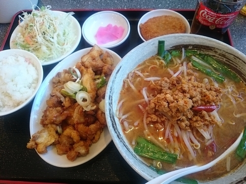 「Ｂランチ（油淋鶏＋台湾味噌ラーメン）￥756」@台湾料理  三福源 小ケ谷店の写真