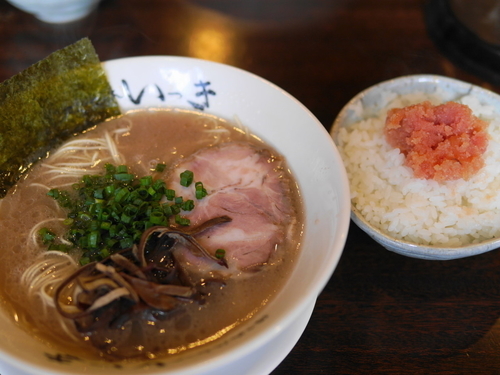 「らーめん ハリガネ＋明太ごはん＋替え玉 バリカタ」@博多長浜らーめん いっきの写真