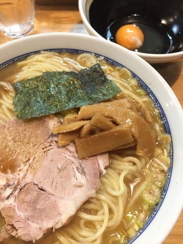 「ラーメン、中」@自家製中華そば としおかの写真