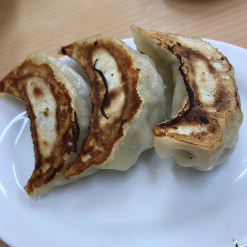 「餃子（3コ）　250円」@麺屋 まさとの写真