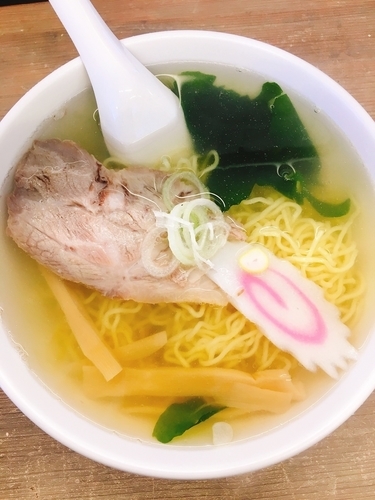 「塩らあめん 細麺」@手打ちらぁめん 足利麺 太田・尾島店の写真