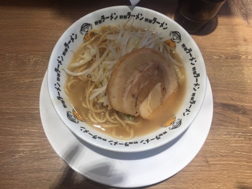 「ラーメン」@野郎ラーメン 新橋駅前店の写真