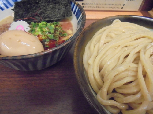 「特製辛搾り　１２８０円」@つけめん 三三㐂の写真