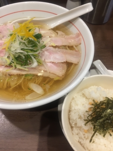 「【限定】鯛煮干しの豚バラ塩ラーメン」@八咫烏の写真