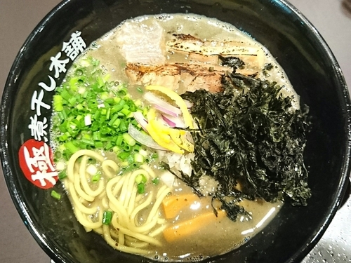「極濃煮干しラーメン」@極煮干し本舗 荒川沖店の写真