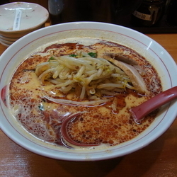 ボウボウラーメン 赤 3辛 850円