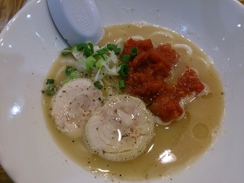 「トマト×鶏白湯」@めんごころ なつの写真