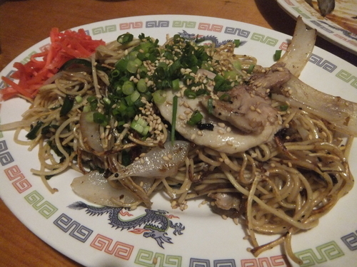 「とんこつ焼きラーメン626円(税込み)、更に後で10％引き」@博多劇場 柏店の写真