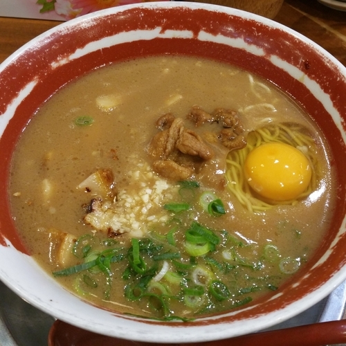 「特製にんにくラーメン」@徳島ラーメン 麺王 高松駅前店の写真
