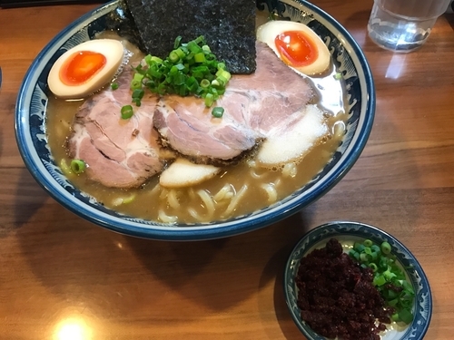 「濃厚和風特製中華そば特盛」@浜屋 五反田店の写真