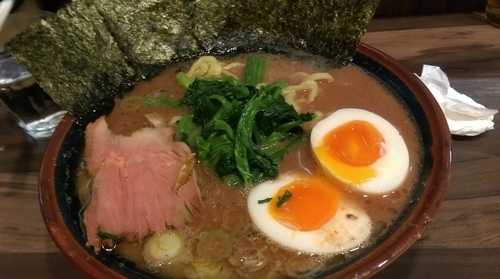 「のり玉ラーメン」@神田ラーメン わいず 神田本店の写真