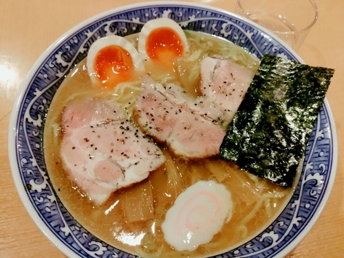 「特製中華そば(大盛）1000円」@中華そば 青葉 学芸大学店の写真