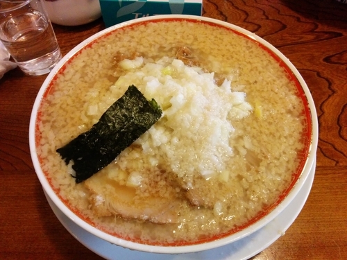 「玉ねぎらーめん　大油　820円」@侍ラーメンの写真
