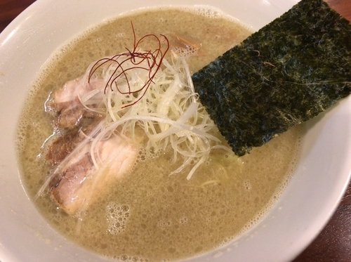 「塩とんこつラーメン」@麺屋 蓮花の写真