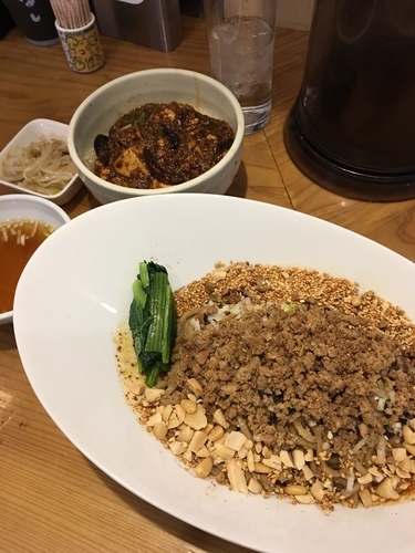 「汁なし担々麺　麻婆丼セット」@雲林坊の写真
