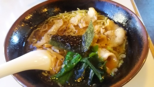 「ポークらぁめん」@手もみらぁめん 十八番の写真