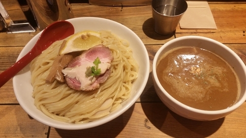 「つけ麺特盛り　麺増し」@麺屋 翔 西新宿本店の写真