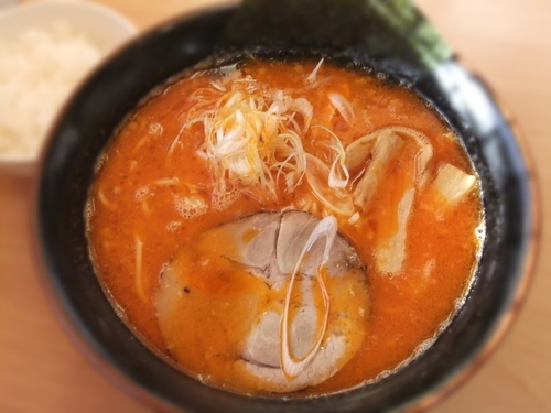 「赤中華そば」@つけ麺誉の写真